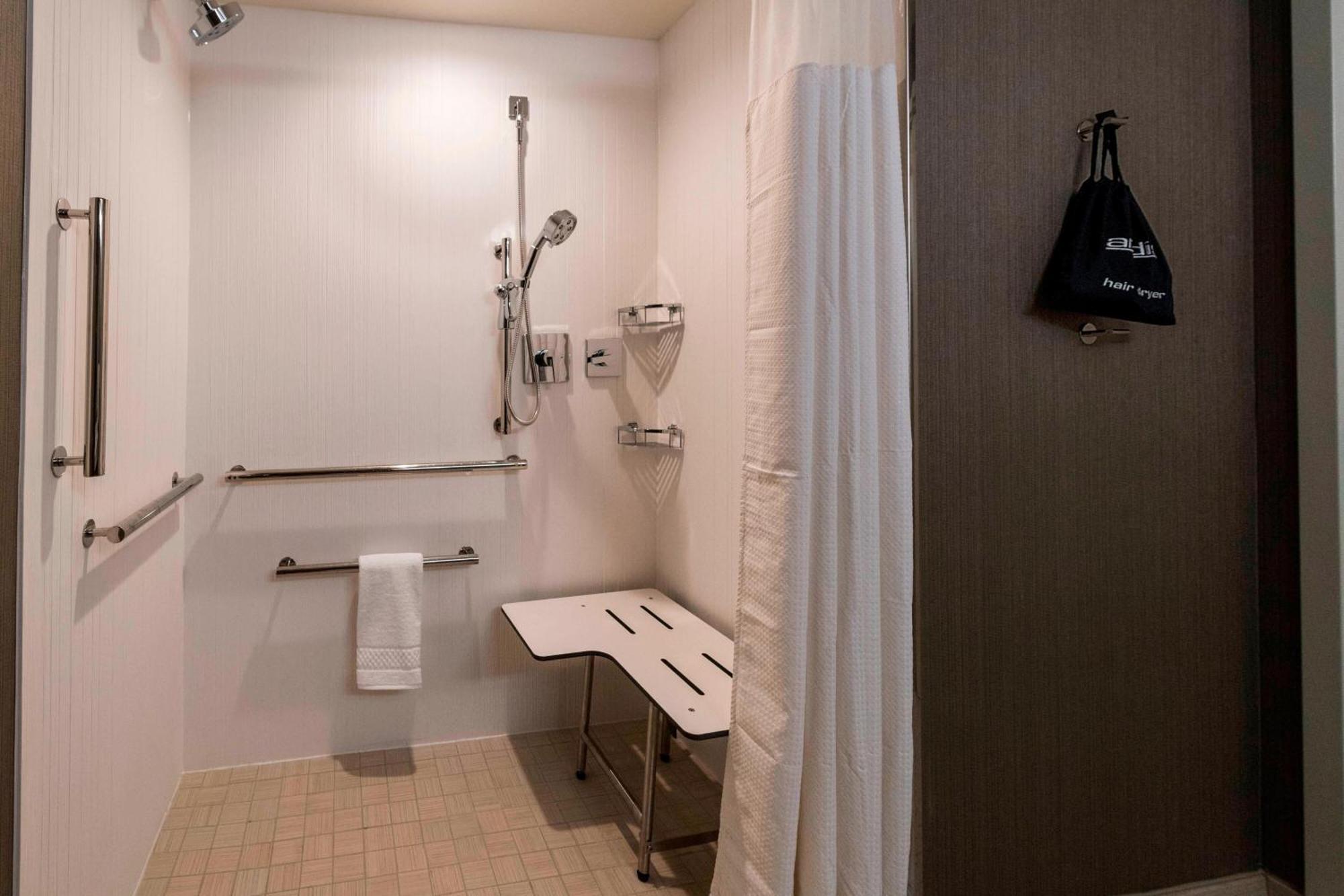 Hotel Courtyard By Marriott Tampa Northwest/Veterans Expressway West Chase Esterno foto