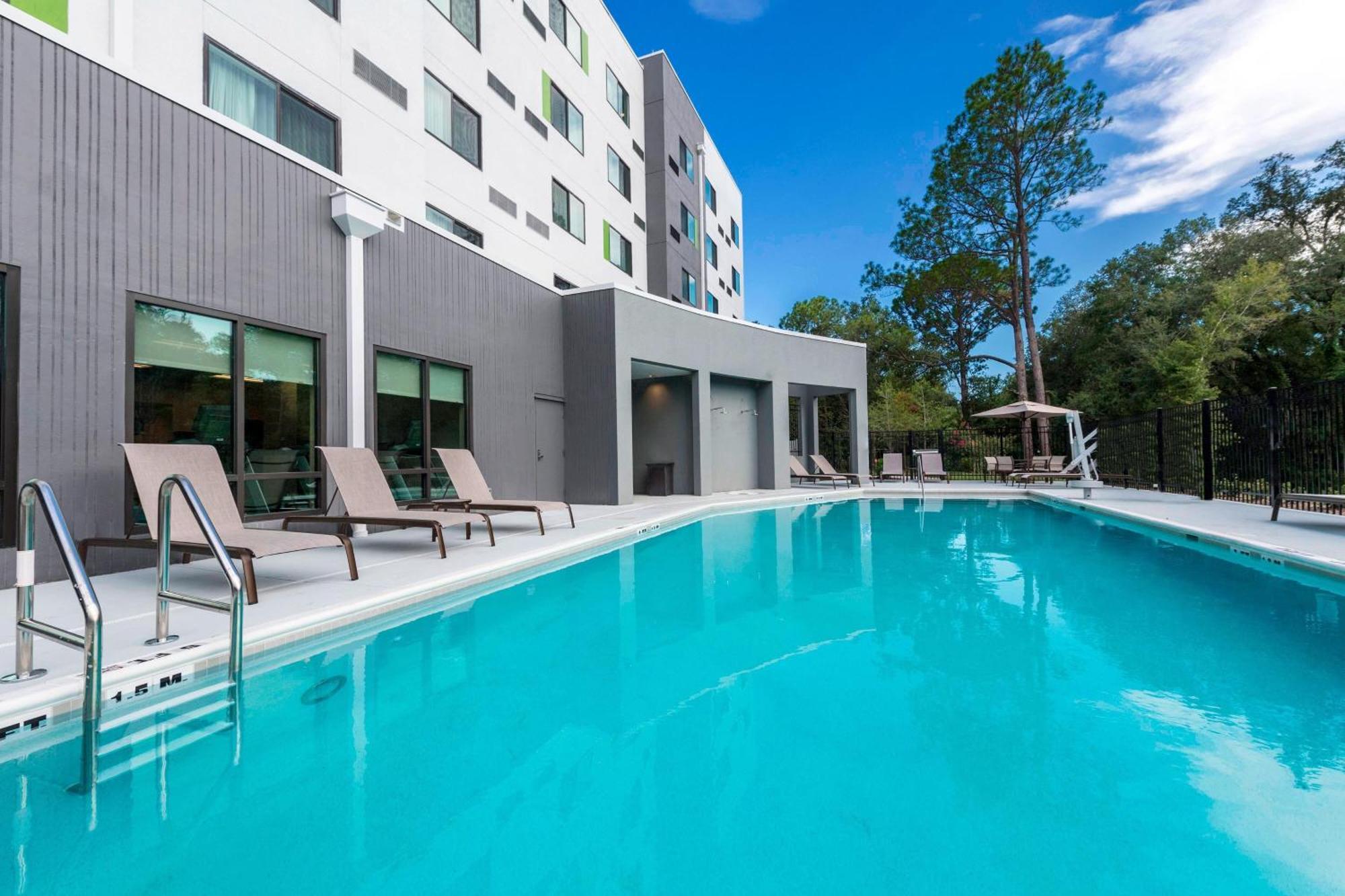 Hotel Courtyard By Marriott Tampa Northwest/Veterans Expressway West Chase Esterno foto